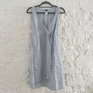 Patagonia | Island Hemp Crossover Dress w/ pockets in light blue | Size 8